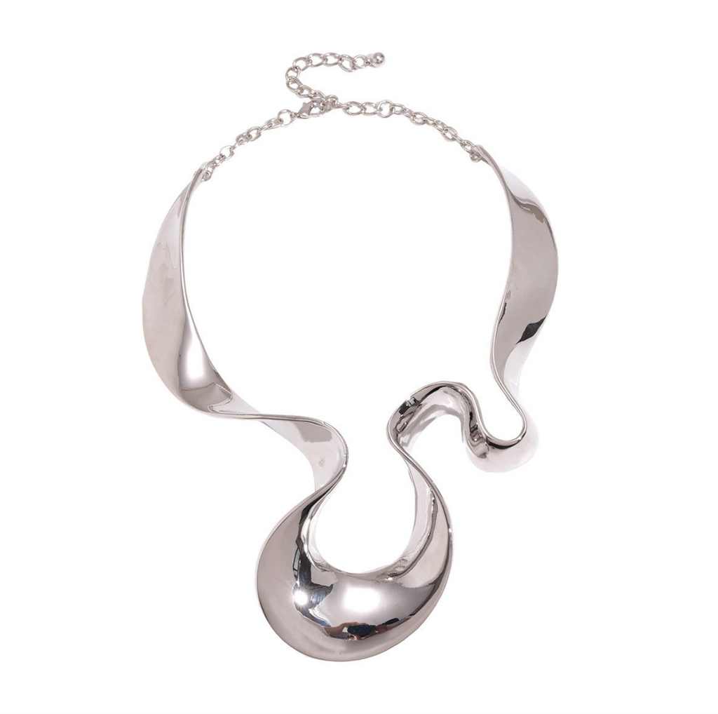 Seraphine Twisted Geometric Choker – Bold Irregular Statement Necklace