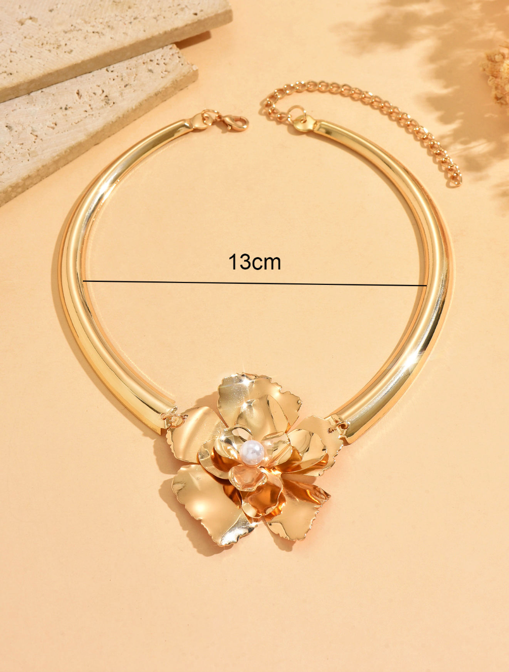 Rosalie Pearl Bloom Necklace – Vintage-Inspired Floral Statement Jewelry